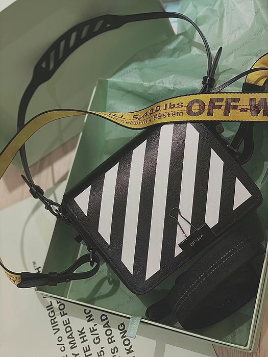 off whit* 디아그 플랩백