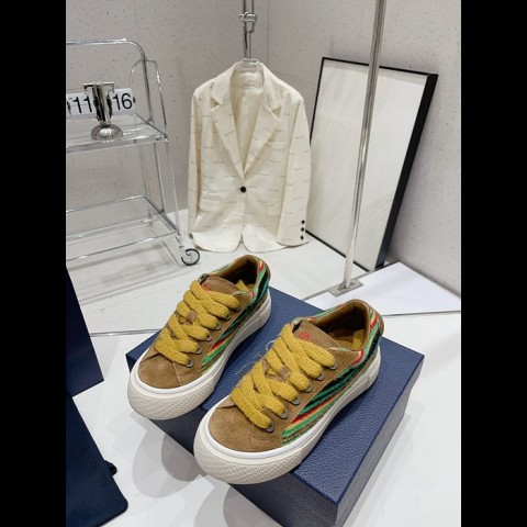 b33 스니커즈