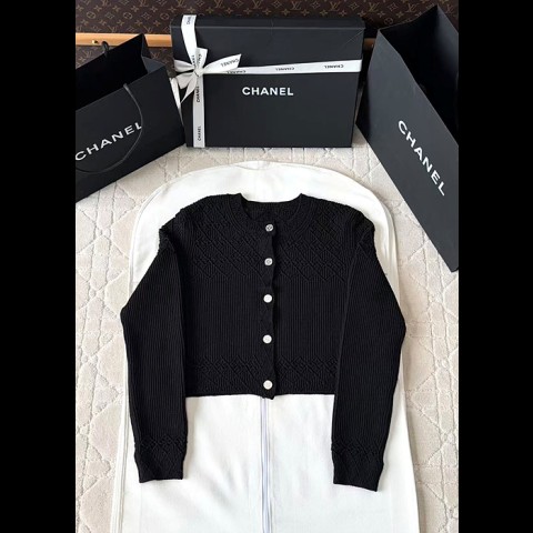 chan*l 25c 가디건