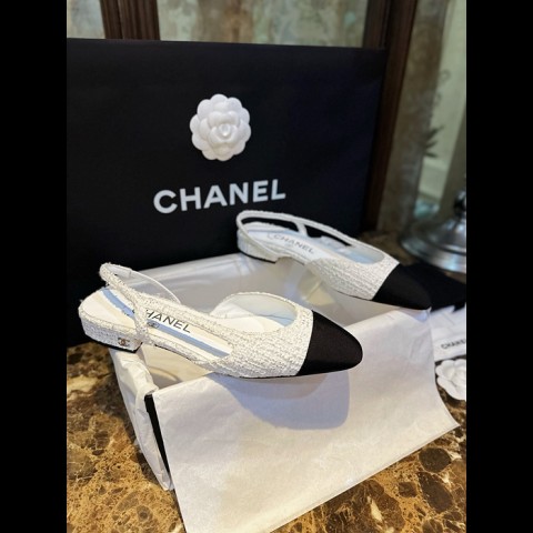 cc 트위드 슬링백