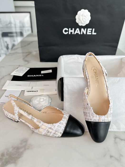 cc 트위드 슬링백