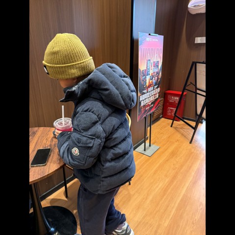 moncl*r 코듀로이 숏 다운 재킷