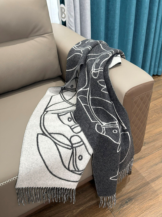 herm*s H 카사크 앙트렐락 에퀘스트르 캐시미어 머플러