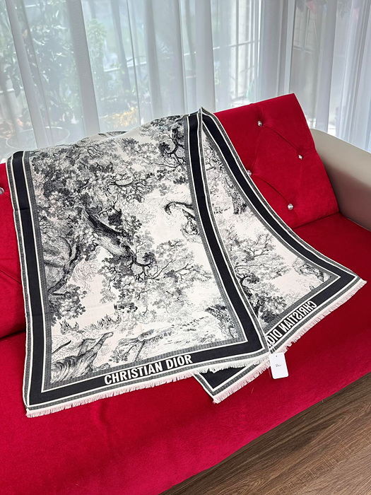 뜨왈드주이 머플러