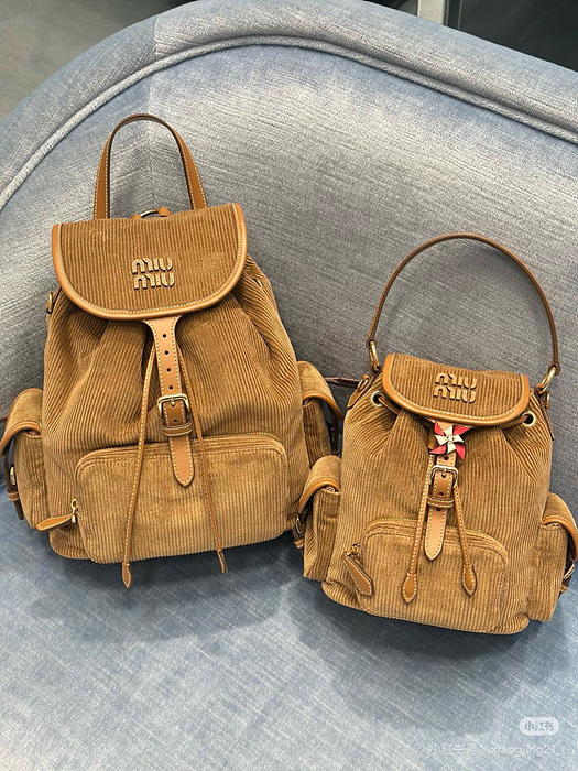 miu mi* 엠보싱로고 코듀로이 및 가죽 백팩 미디움, 라지 [정품급]