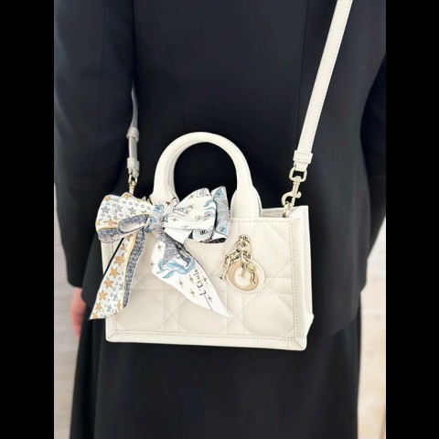 까나쥬 퀼팅 북토트백 미니 (숄더 스트랩 ver.) 정품급