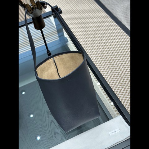 the row n/s 파크백 미디움 [정품급]