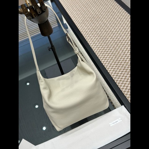 the row 이사백 [정품급]