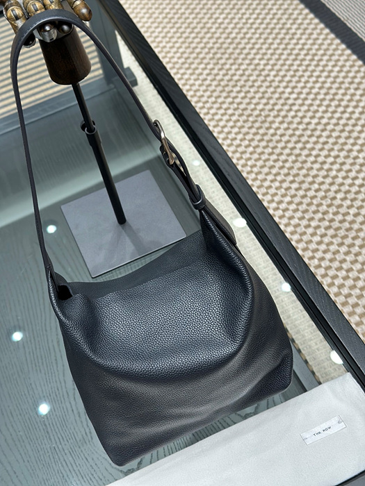 the row 이사백 [정품급]